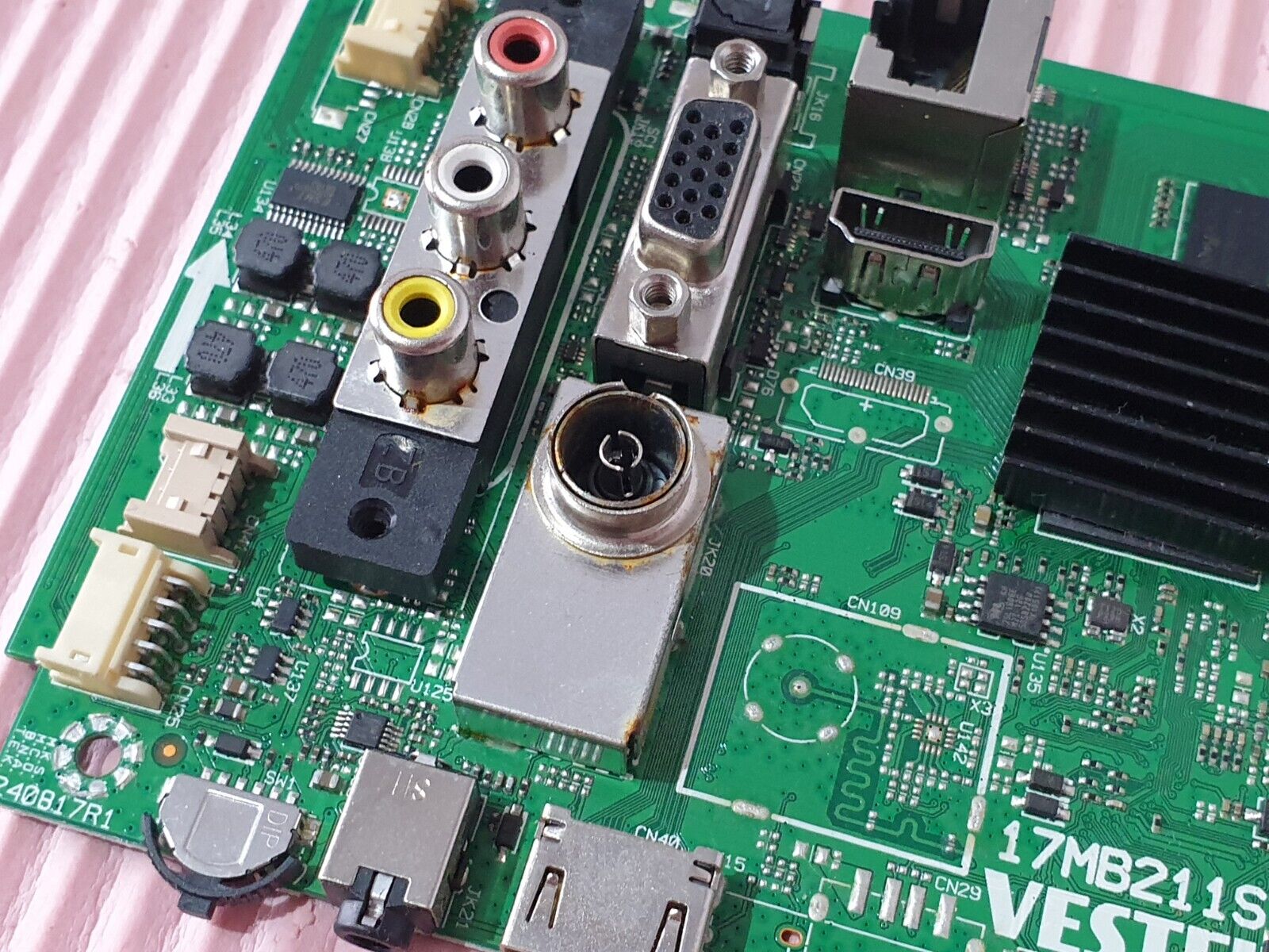 MAIN BOARD MB JVC LT-32C690A LT-32C690 A TV 17MB211S 23551131 SCREEN:LSC320AN10 - Image 4