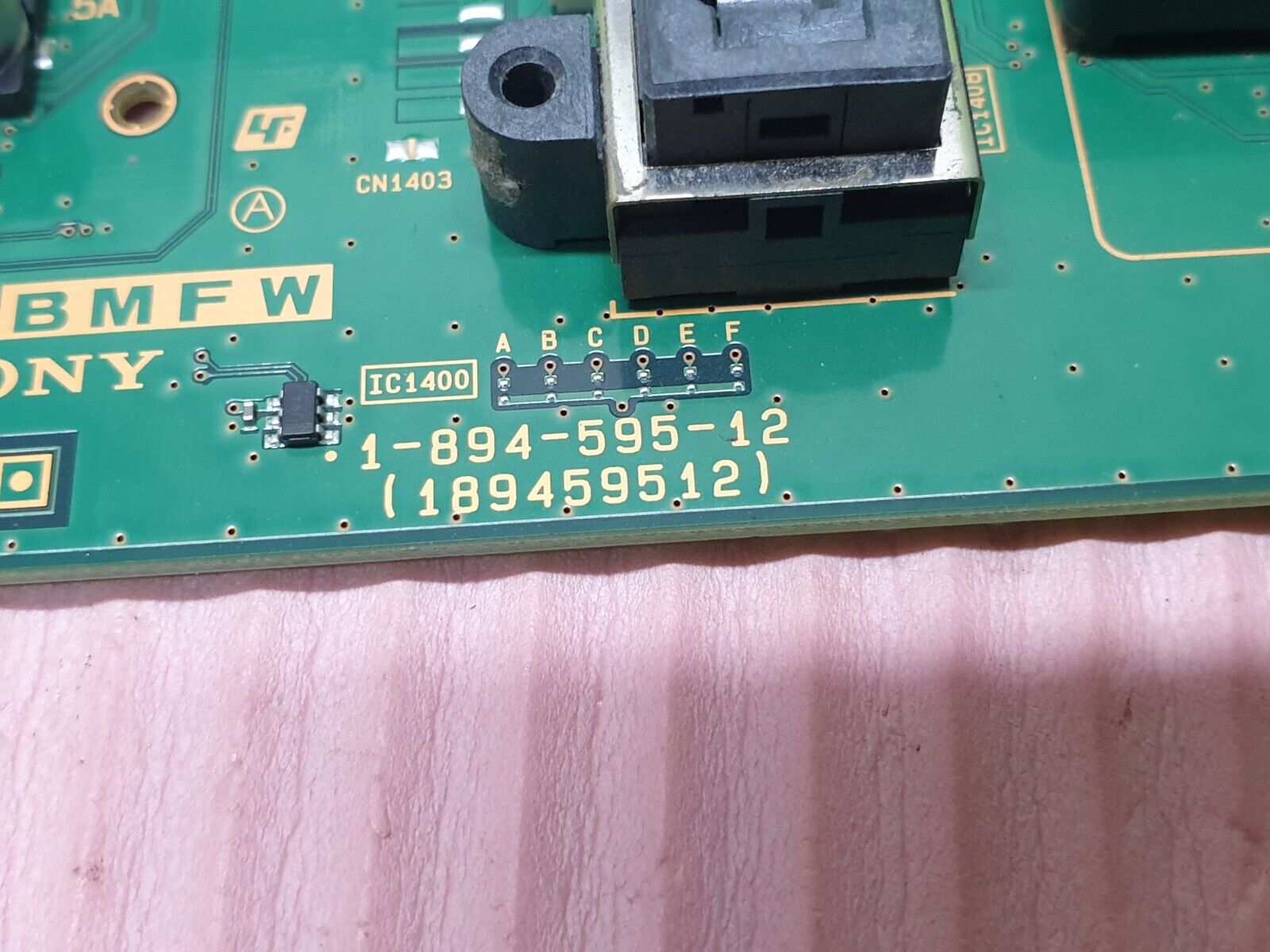 MAIN AV BOARD MB SONY KD-49X8005C LED TV 1-894-595-12 Y210B520C SCREEN:LC490EQY - Image 3