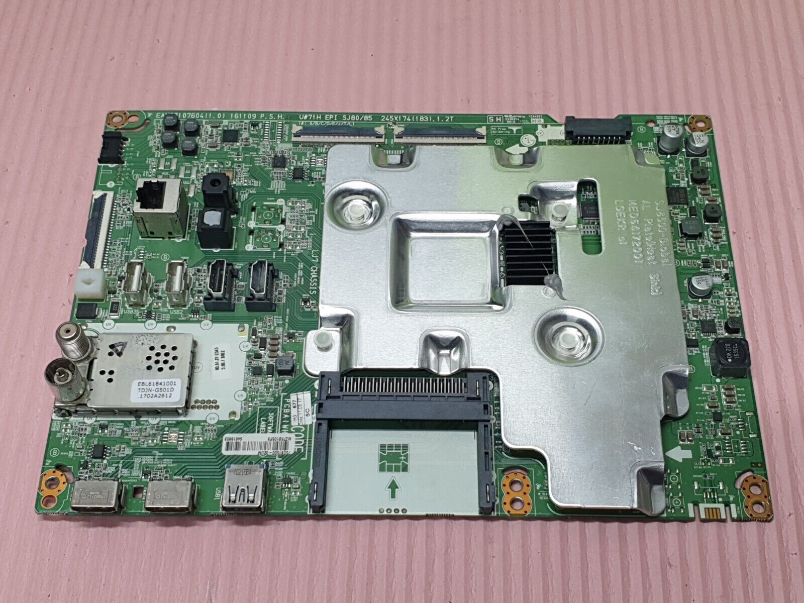 MAIN BOARD MB LG 55SJ810V 55SJ800V TV EAX67107604 EBT64618803 SCREEN:LC550EGH - Image 3