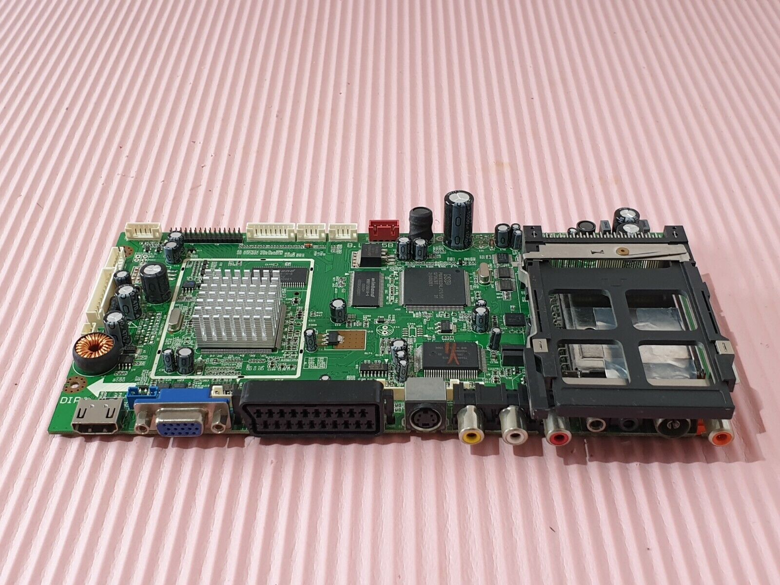 MAIN BOARD MB MARKS AND SPENCER MS2269F 22" TV B.LT715B 9251 SCREEN:CLAA216WA01