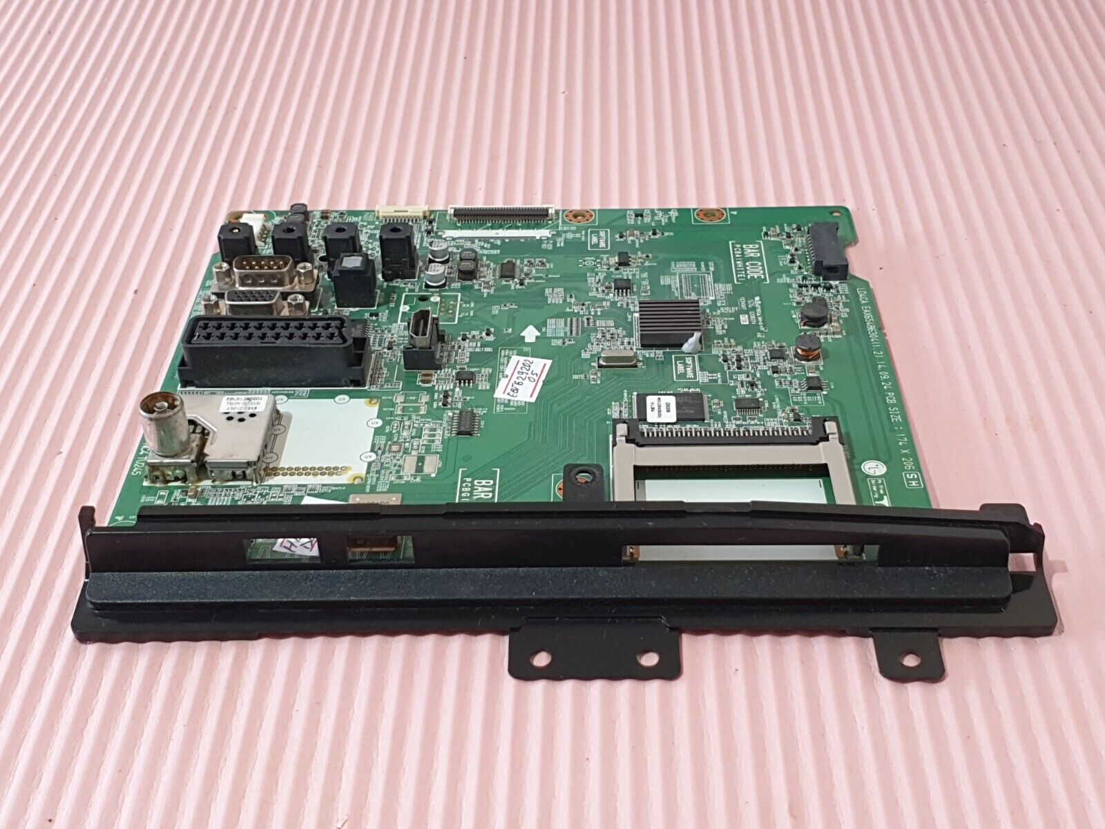 MAIN BOARD MB FOR LG 32LY330C 32" TV EAX65486304 1.2 SCREEN:SHARP 1 HDMI DAMAGED