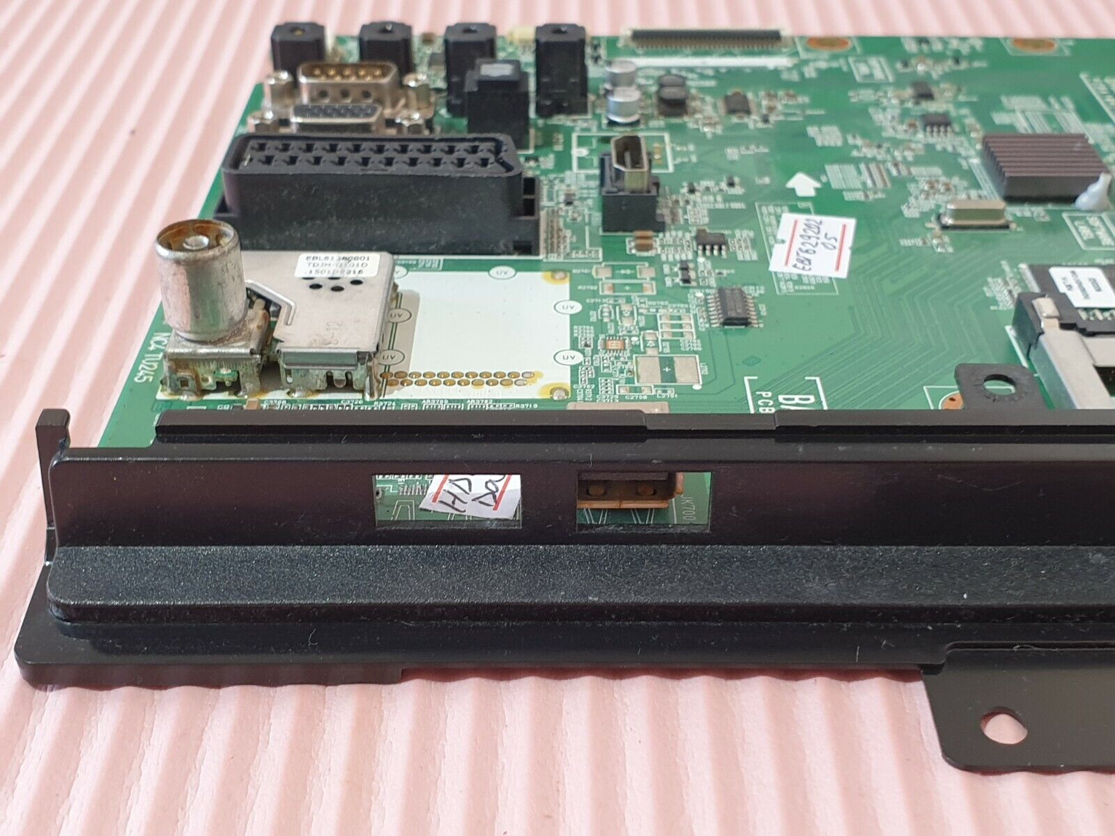 MAIN BOARD MB FOR LG 32LY330C 32" TV EAX65486304 1.2 SCREEN:SHARP 1 HDMI DAMAGED - Image 3