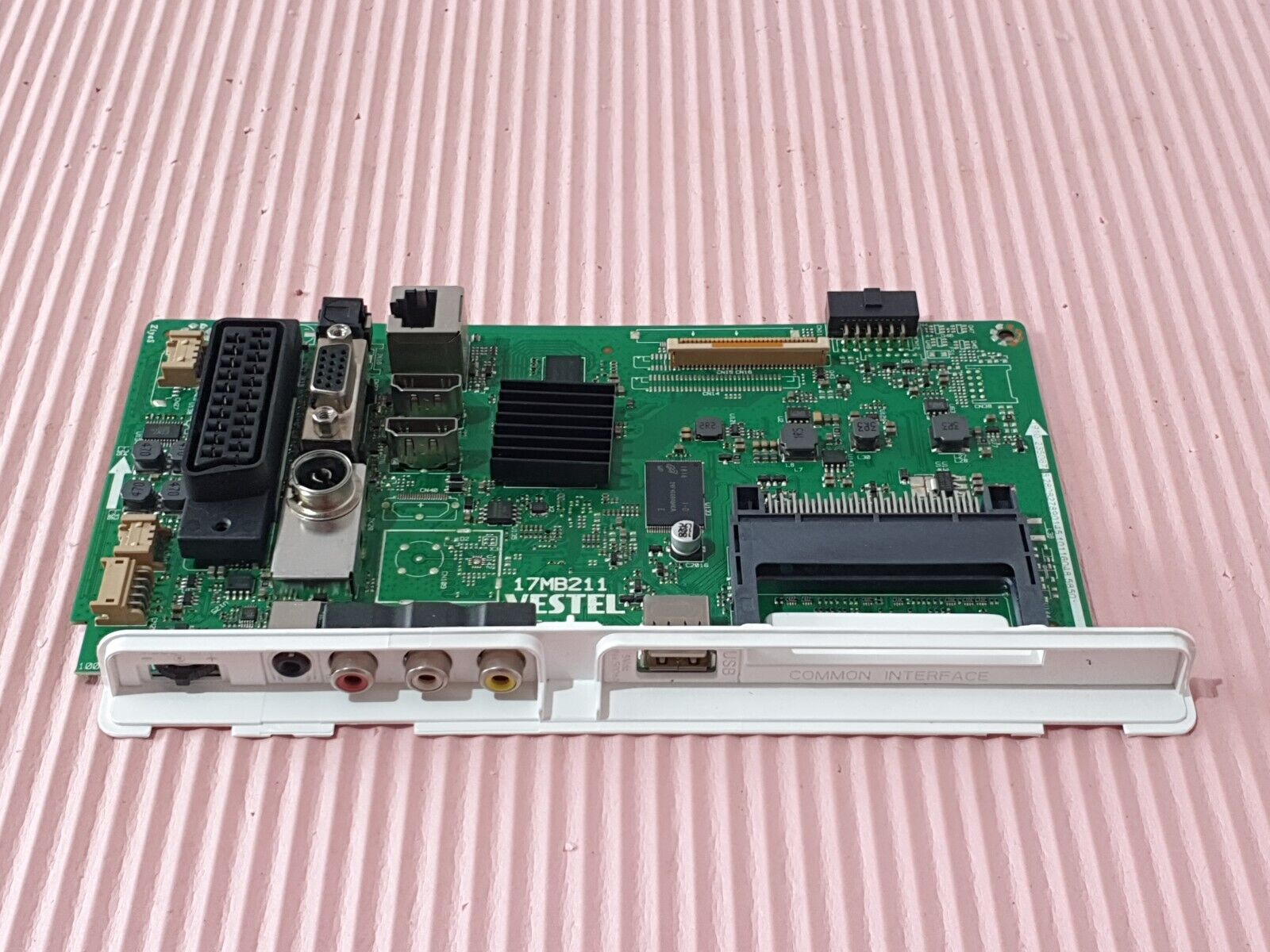 MAIN BOARD MB JVC LT-32C671B LT-32C671 B TV 17MB211 23506748 SCREEN:LSC320AN09 - Image 2