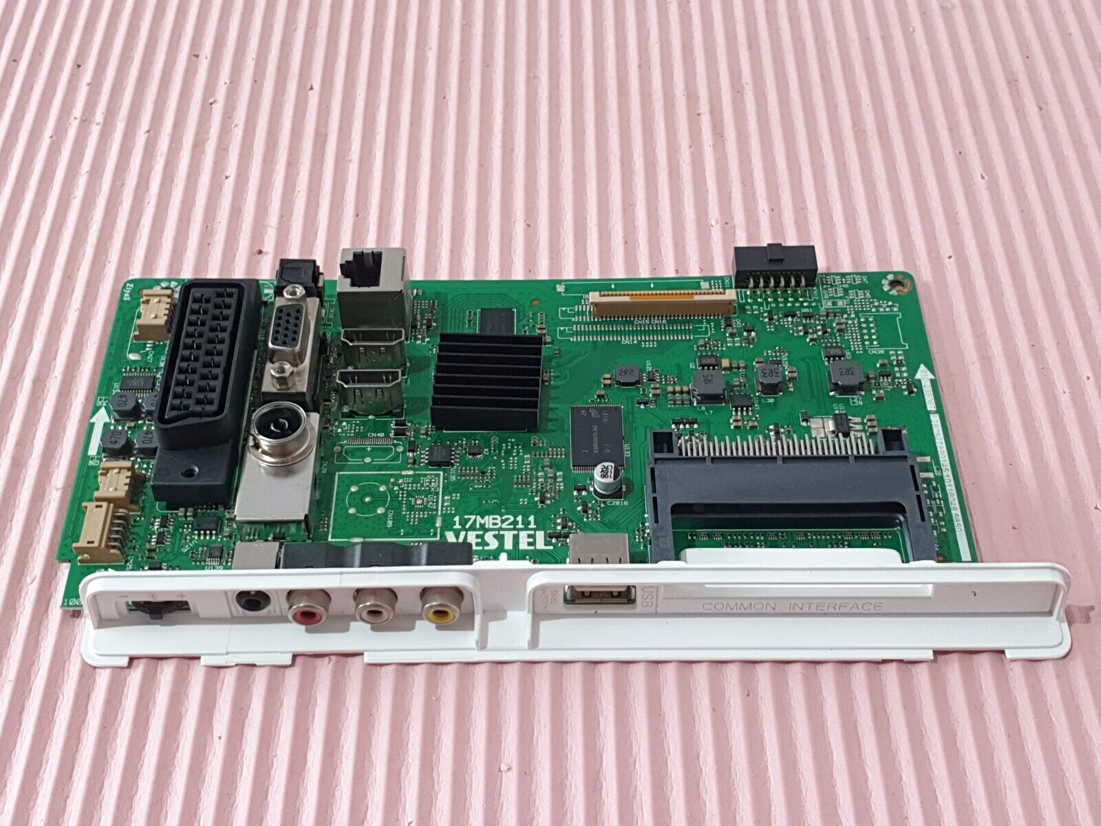 MAIN BOARD MB JVC LT-32C671B LT-32C671 B TV 17MB211 23506748 SCREEN:LSC320AN09 - Image 3