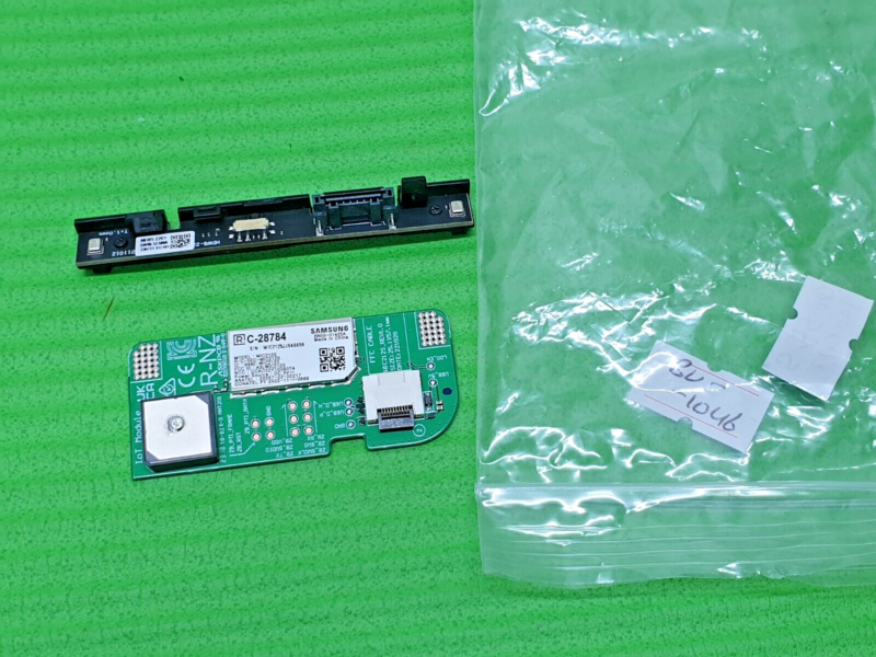 IR REMOTE CONTROL SENSOR UNIT + WIFI BOARD & POWER BUTTON SAMSUNG QE55S900CAT TV - Image 2