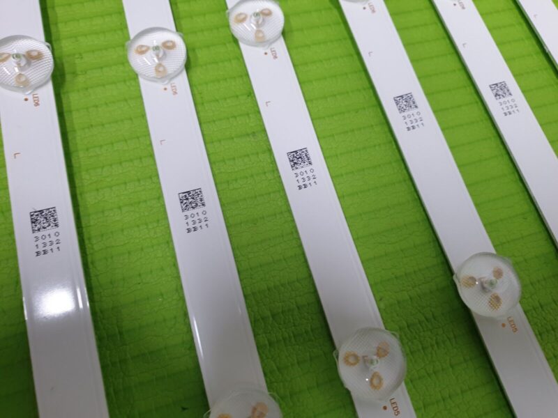 FULL LED BACKLIGHT SET ARRAY 65U5863DB 65A06USB LT-65C880 65VL5A63DB L65UE18 TV - Image 11