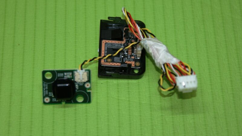 IR SENSOR & FUNCTION BUTTON UNIT FOR PHILLIPS 32PHS4504/12 32" LED TV