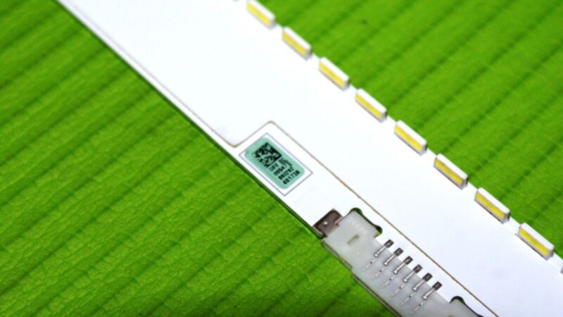 1 x LEFT LED BACKLIGHT FOR SAMSUNG UE65KU6680U TV (CY-VK065HGAV2H) - Image 3