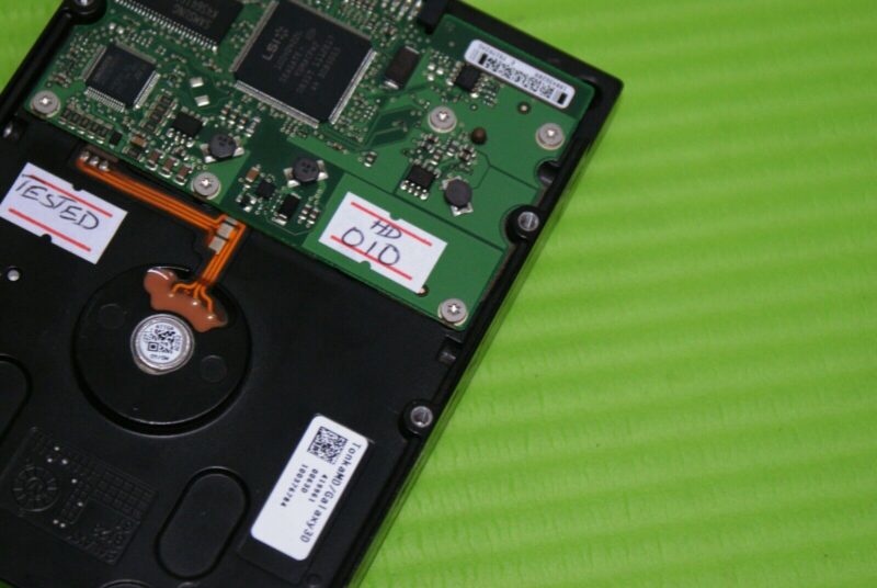 SEAGATE DB35.3 300GB 3.5" SATA P/N: 9BK133-193 ST3300820SCE FIRMWARE: 3.ACH - Image 4