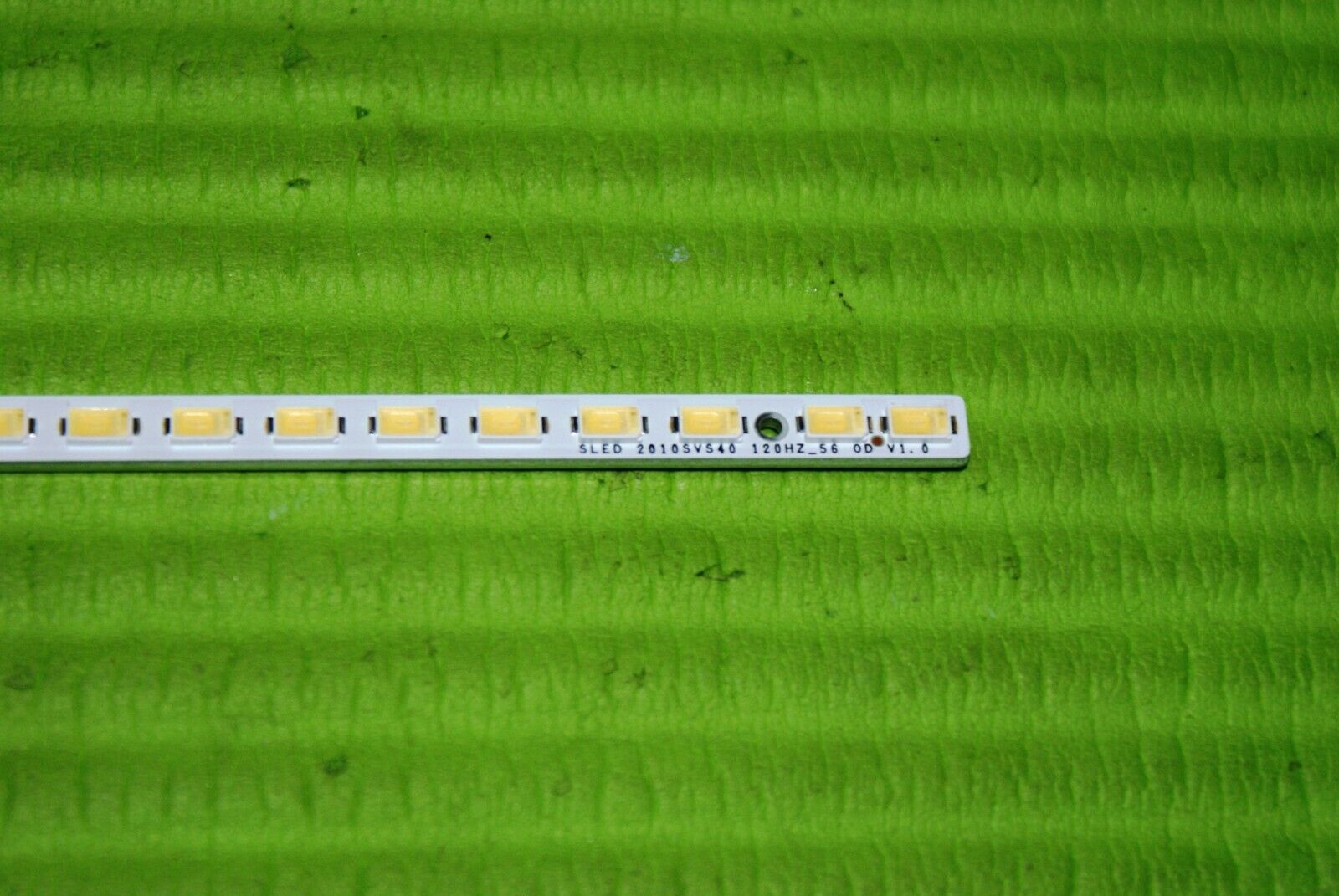 1 LED BACKLIGHT STRIP SAMSUNG UE40C6000RK UE40C6510UK TV UP & DOWN LTF400HJ05 - Image 4