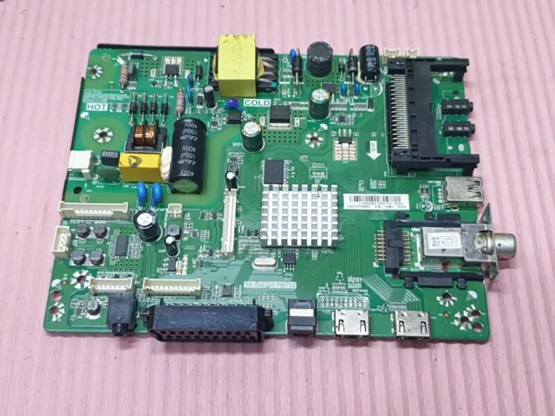 MAIN AV BOARD MB SEKI SE32HD08UK TV TP.SIS231.PB752 L16085080 SCREEN:LK315T3HB87
