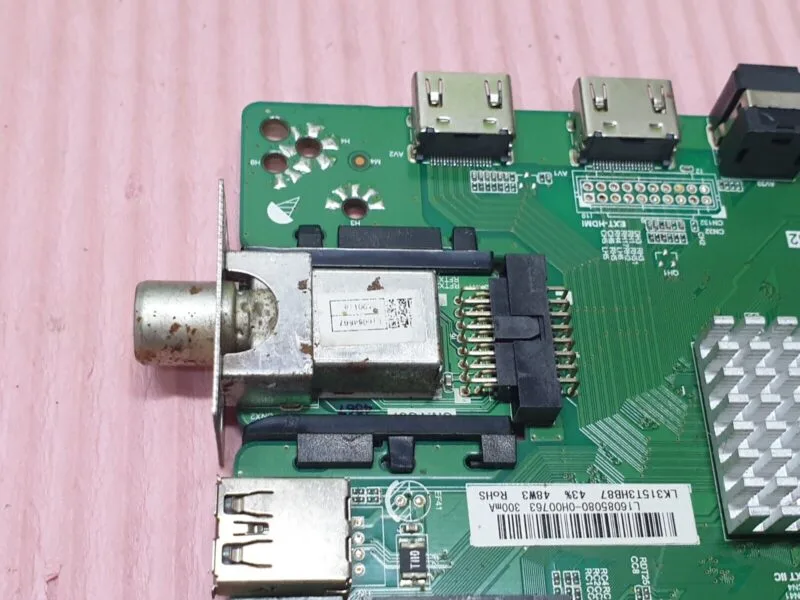 MAIN AV BOARD MB SEKI SE32HD08UK TV TP.SIS231.PB752 L16085080 SCREEN:LK315T3HB87 - Image 7