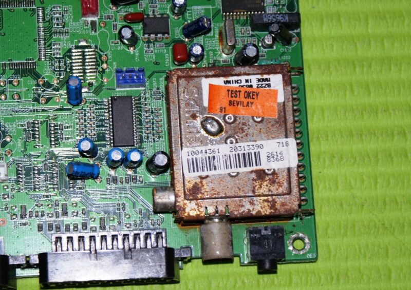 MAIN BOARD FOR BUSH IDLCD32TV22HD 32"  LCD TV 17MB15E-7 20313390 SCREEN:LC320W01 - Image 2