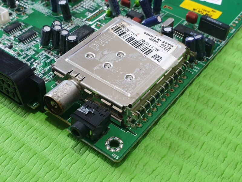 MAIN BOARD MB FOR HITACHI 26LD6600A 26" TV 17MB15E-5 20261178 SCREEN:LC260WX2 - Image 7