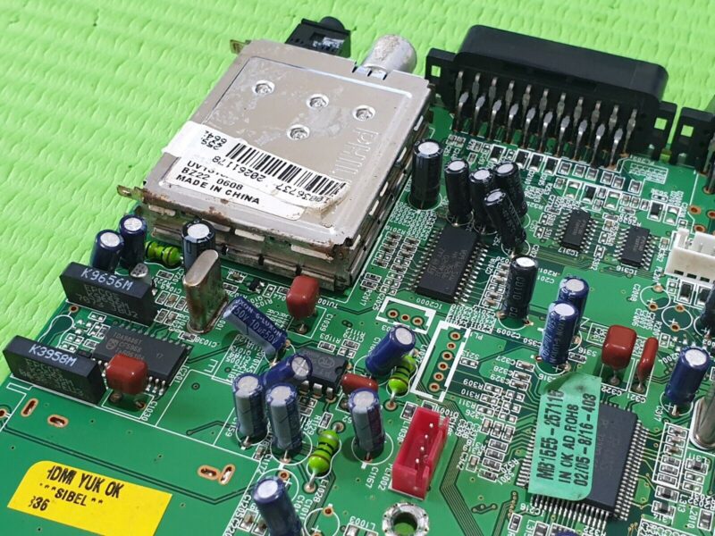 MAIN BOARD MB FOR HITACHI 26LD6600A 26" TV 17MB15E-5 20261178 SCREEN:LC260WX2 - Image 10