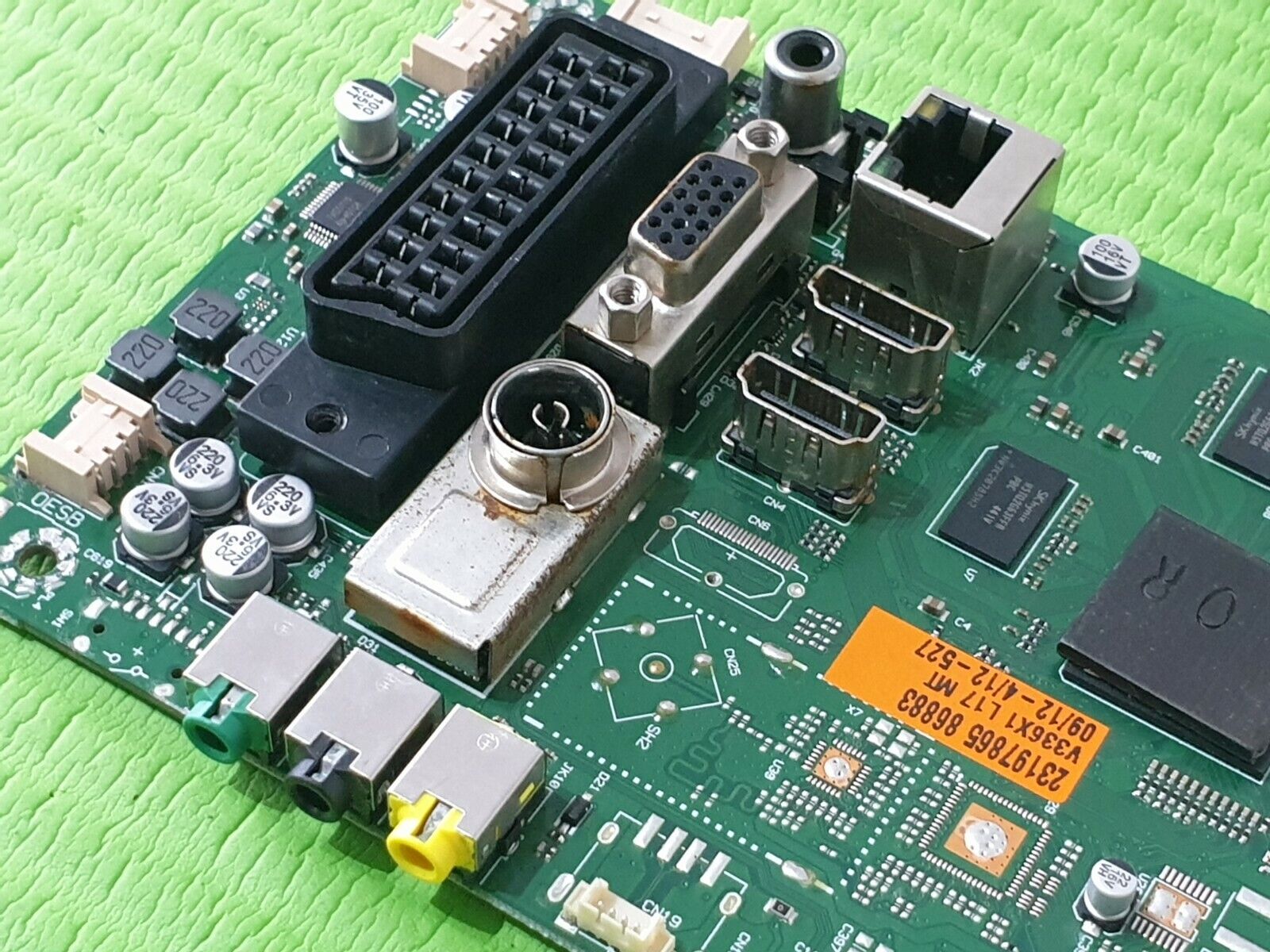 MAIN BOARD MB FOR TOSHIBA 32D3454DB 32" TV 17MB95 23197864 SCREEN:LSC320AP01-L03 - Image 3