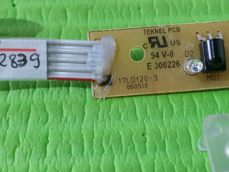 IR REMOTE CONTROL SENSOR FOR HITACHI L42VK04U 42" TV 17LD120-3 E300226 20512839 - Image 5