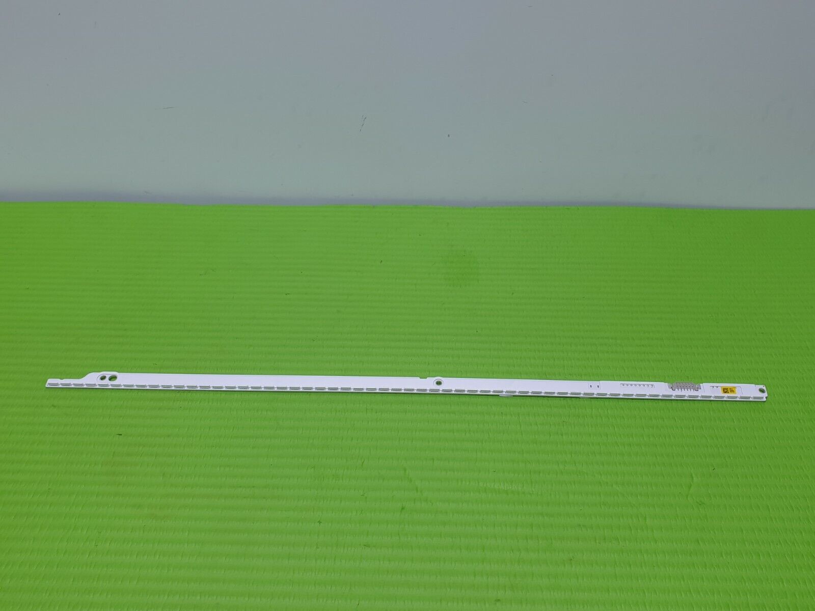 LED BACKLIGHT FOR LH40MEBPLGC LH40MEBPLGC/EN TV M518 L00353 40CFN9 BN96-00353A - Image 2