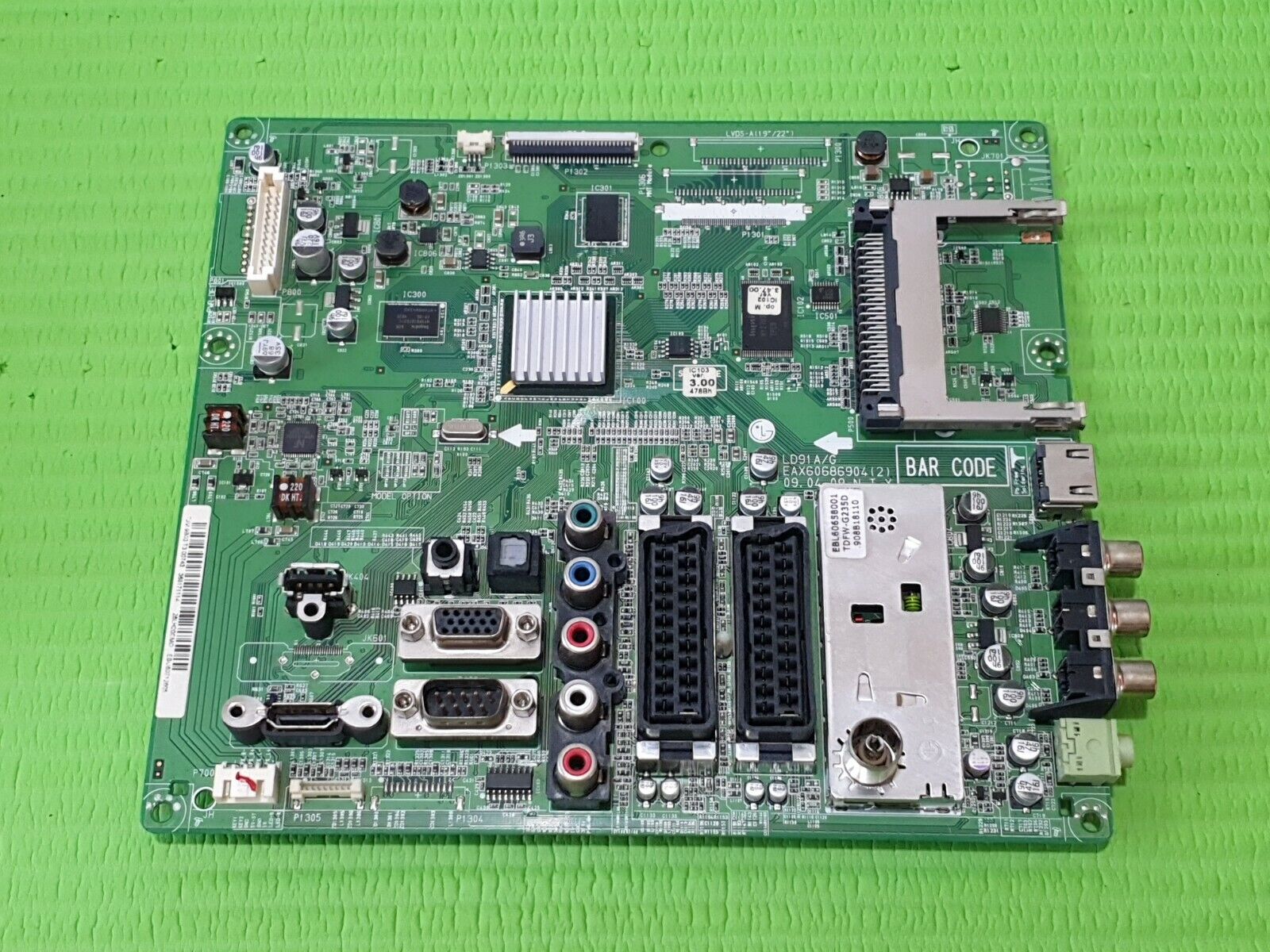 MAIN BOARD 26LH2000 32" TV LD91A/G EAX60686904 (2) EBU60712605 SCREEN:V260B1-L11