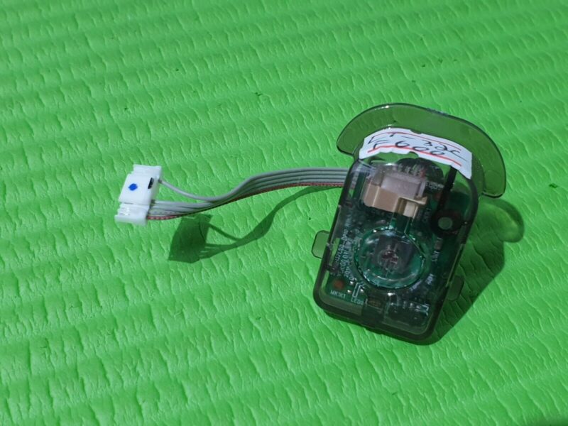 IR SENSOR POWER SWITCH BUTTON FOR LT-32CF600 32" TV 18134210034 5800-132E20-0P10 - Image 3