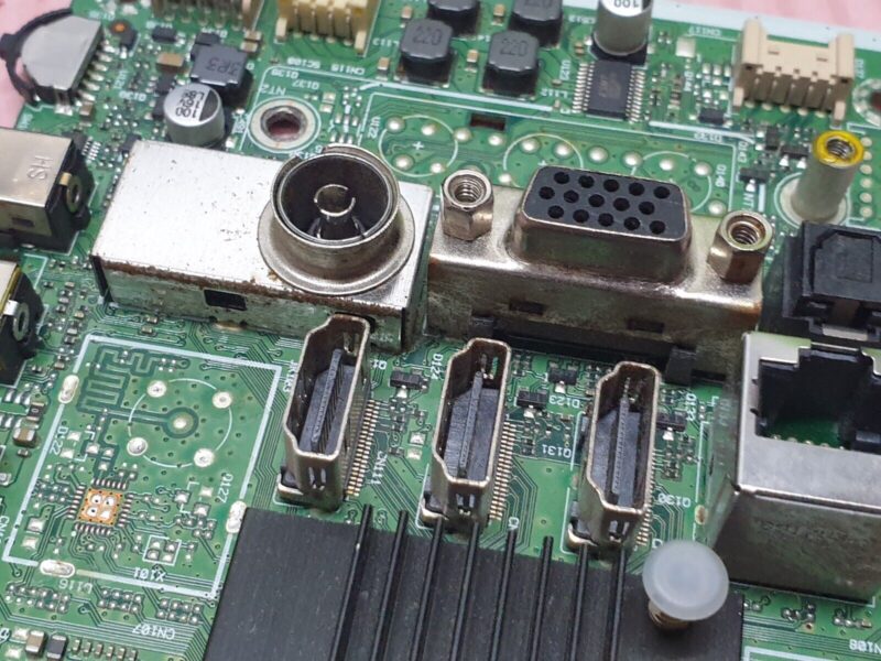 MAIN AV BOARD MB TECHWOOD 43A06USB 43" LED TV 17MB130P 23515651 SCREEN:LC430EQY - Image 3