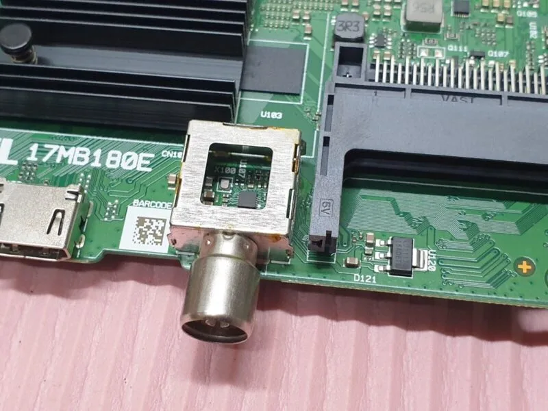 MAIN AV BOARD MB TOSHIBA 40UL2163DBC LED TV 17MB180E 23758362 SCREEN:LC400EQC - Image 3