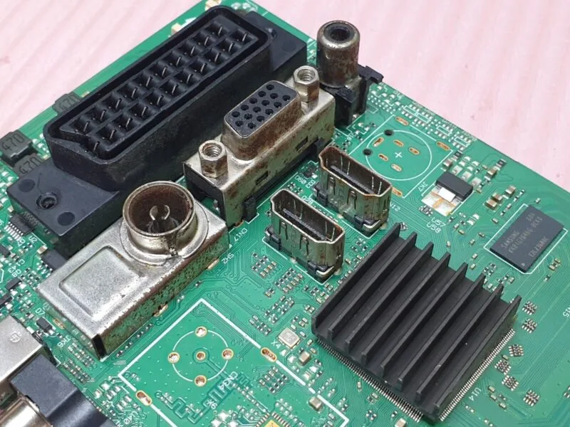 MAIN AV BOARD MB BUSH DLED32165HD LED TV 17MB82S 23332025 SCREEN:HV320WHB - Image 5