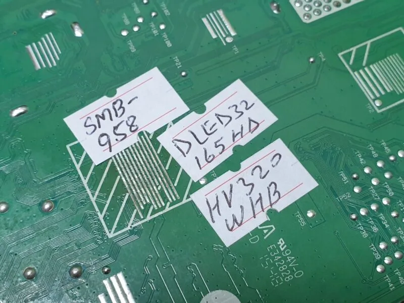 MAIN AV BOARD MB BUSH DLED32165HD LED TV 17MB82S 23332025 SCREEN:HV320WHB - Image 6