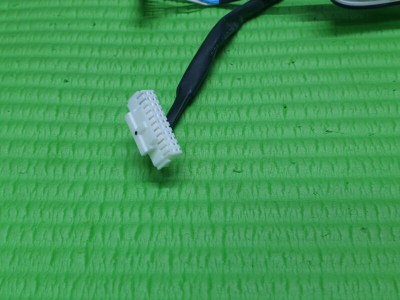 2 CABLES FROM POWER SUPPLY TO BACKLIGHT FR SAMSUNG UE55ES8000U UE55ES8000UXXU TV - Image 2