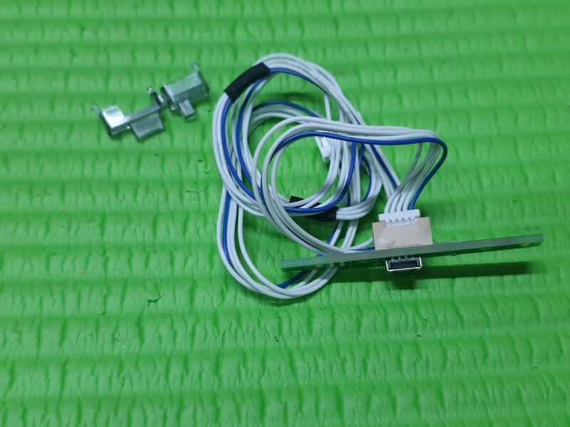 IR REMOTE CONTROL SENSOR FOR PANASONIC TX-32G302B 32" LED TV 17LD208 E258603