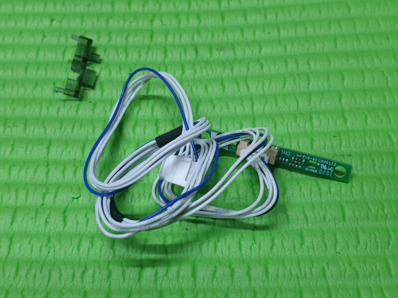 IR REMOTE CONTROL SENSOR FOR PANASONIC TX-32G302B 32" LED TV 17LD208 E258603 - Image 3