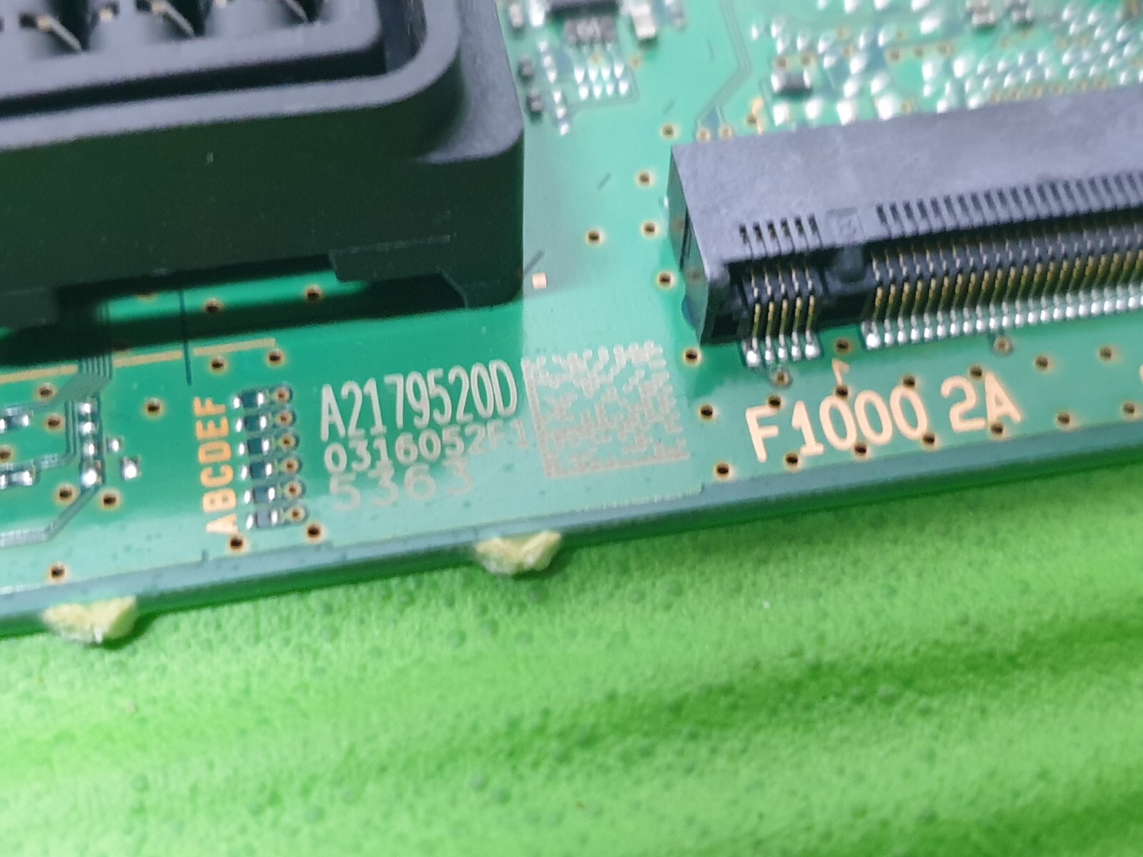 MAIN AV BOARD MB SONY KDL-32WE613 LED TV  1-981-541-22 A2179520D SCREEN:HV320WHB - Image 3