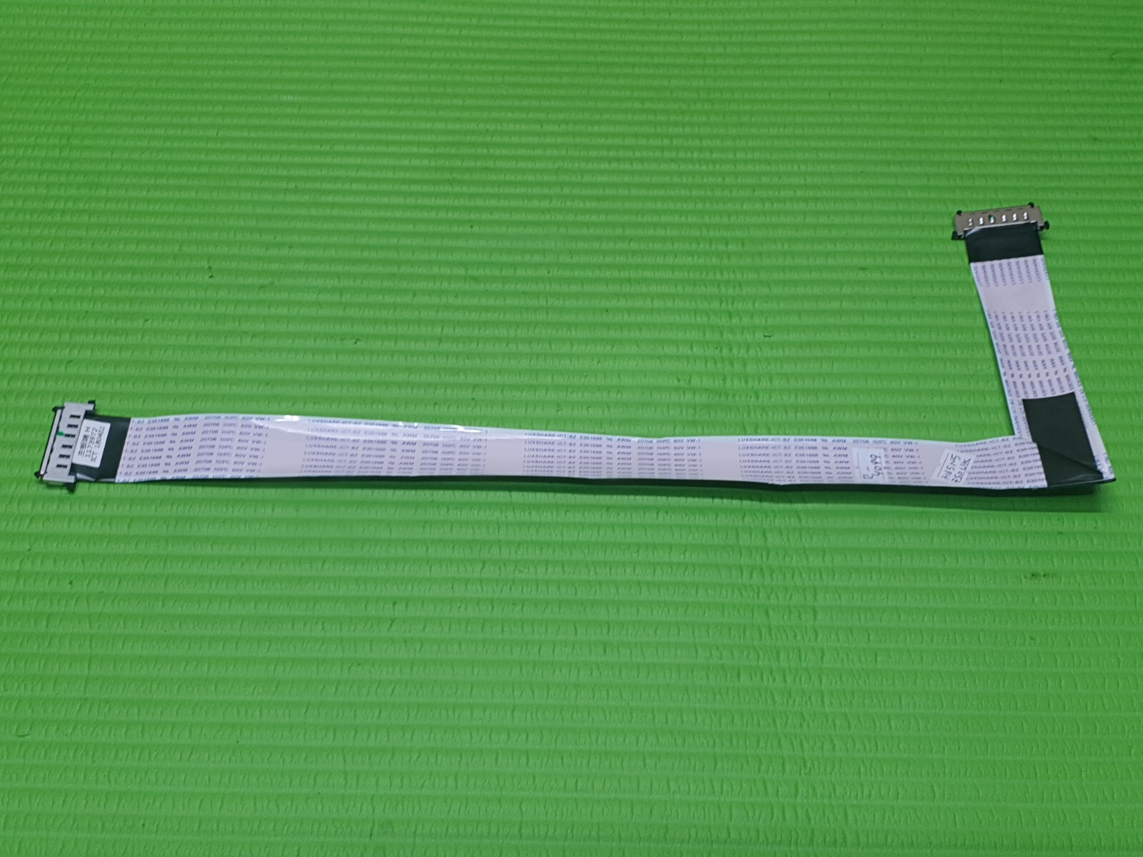 FLAT RIBBON CABLE FROM TCON LVDS BOARD TO MAIN BOARD FOR HISENSE H65N5750UK TV