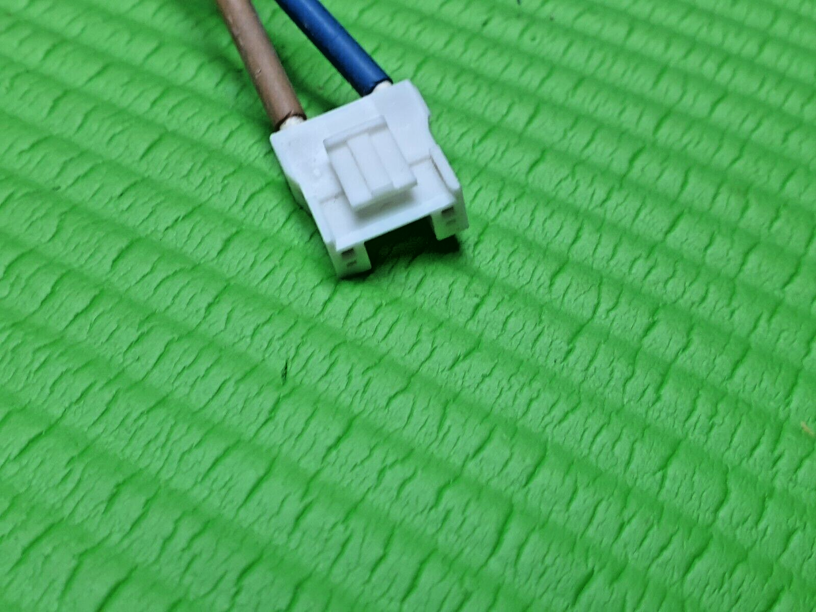 3 PIN AC POWER PLUG NOISE FILTER FR PANASONIC TX-P42C30B 42" TV RPEN-02905FA-00H - Image 2