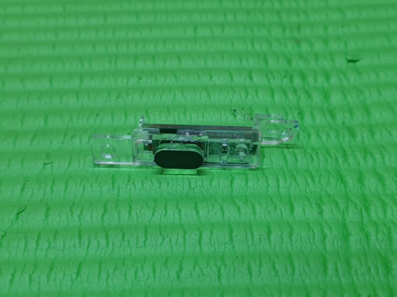IR REMOTE CONTROL SENSOR UNIT FOR TOSHIBA 50L2436D 50" LED TV VTV-IR50005 E85792