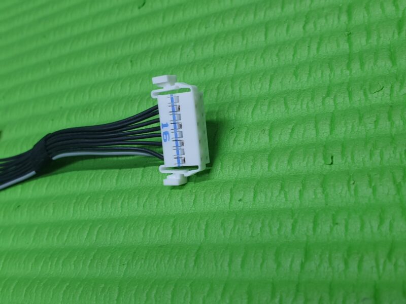 CABLE FROM POWER SUPPLY TO BACKLIGHT SAMSUNG T32E310EX 32" LED  TV 16/08 - Image 2