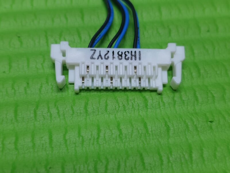 CABLE FROM POWER SUPPLY TO BACKLIGHT SAMSUNG UE32F5000AK 32" LED  TV 06/06 - Image 2