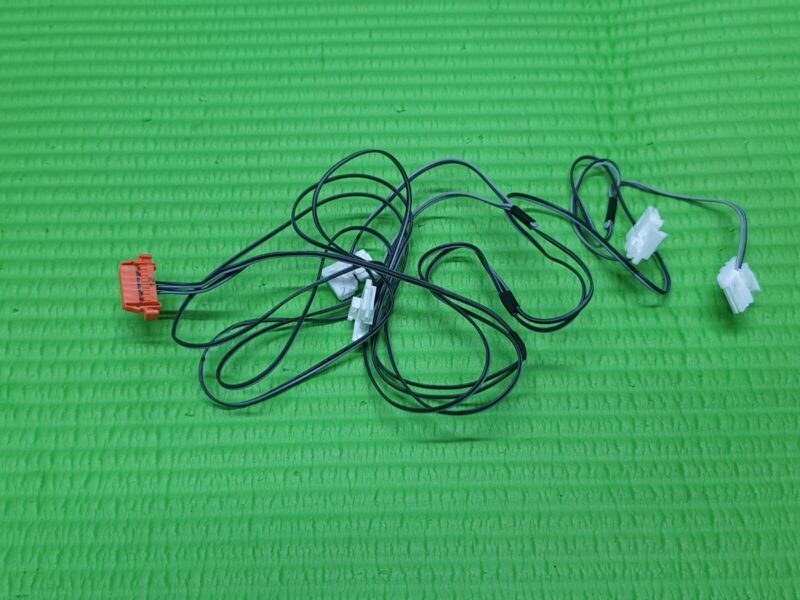 CABLE FROM POWER SUPPLY TO BACKLIGHT SAMSUNG UE55TU7100K 55" LED  TV