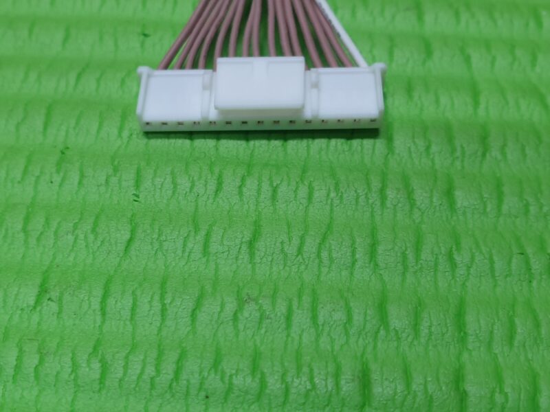 LEAD WIRE CABLE FROM POWER SUPPLY TO MAIN AV BOARD PANASONIC TX-L42ET5B TV - Image 3