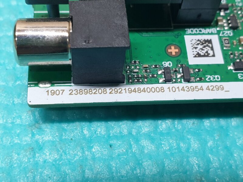 MAIN AV BOARD MB  JVC LT-43CF330 43" LED TV 17MB481 23898208 SCREEN:PT430CT03 - Image 3