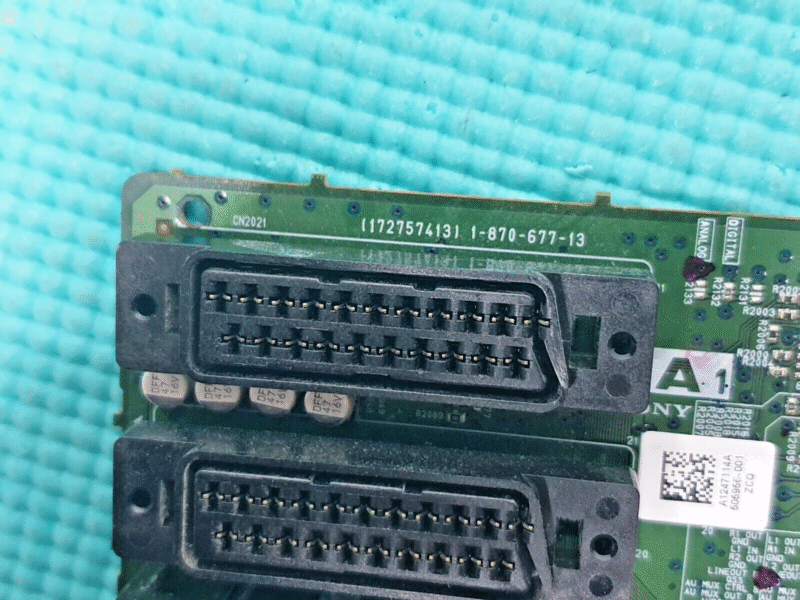 MAIN AV BOARD MB SONY KDL-32U2000 32" LCD TV 1-870-677-13 172757413 A1247114A - Image 2