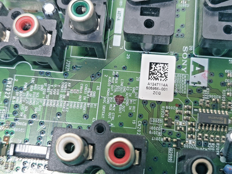 MAIN AV BOARD MB SONY KDL-32U2000 32" LCD TV 1-870-677-13 172757413 A1247114A - Image 3