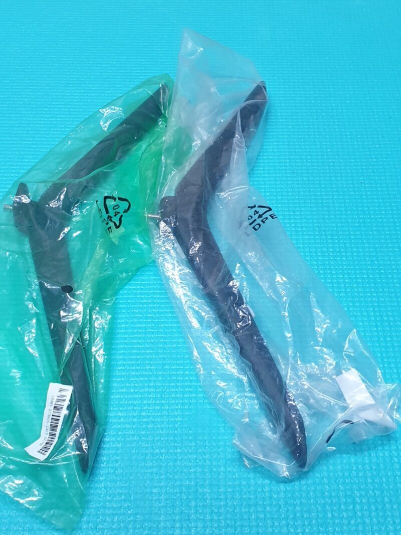 TABLETOP STAND BASE LEGS FOR 70A6G 70H6570G 75R6E3 75R6E4 75H6510G 75H6570G TV - Image 2