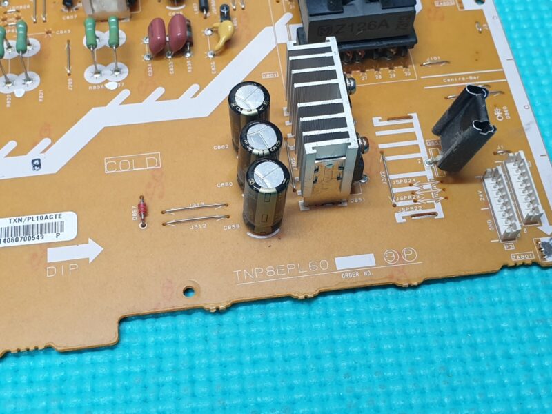 POWER SUPPLY PSU PANASONIC TX-26LMD70 26" LCD TV TXN/PL10AGTE TNP8EPL60 - Image 3