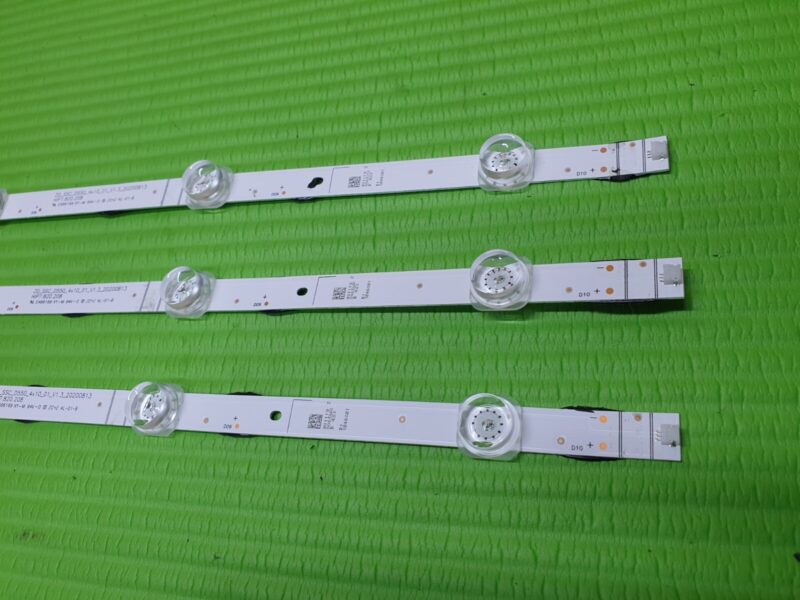 3 x LED BACKLIGHT STRIPS HISENSE 55A6GTUK TV ZD_SSC_D550_4x10_01_V1.3_20200813 - Image 2