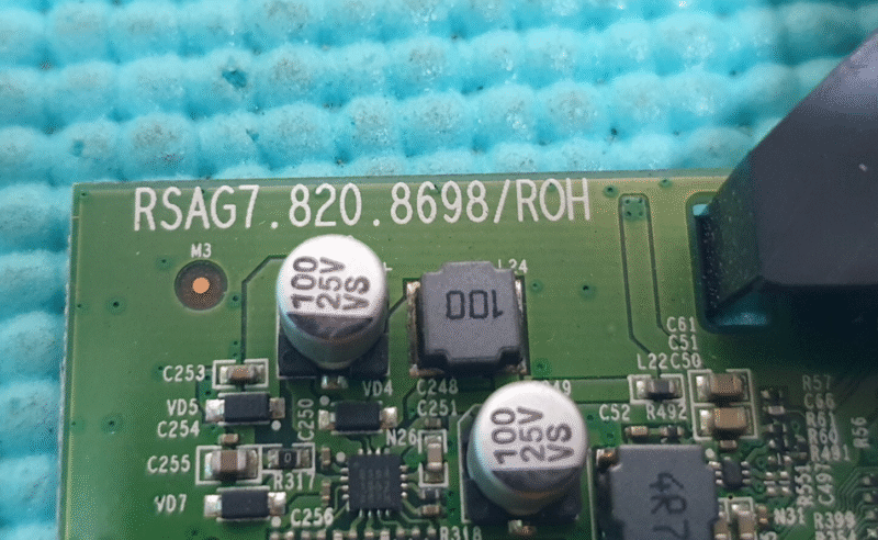 MAIN AV BOARD MB HISENSE H65U7BUK 65" LED TV RSAG7.820.8698/ROH SCREEN:T650QUN06 - Image 3