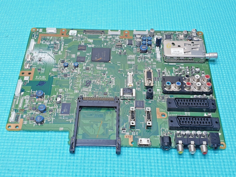 MAIN BOARD MB TOSHIBA 42ZV555D 42" LCD TV PE0686 V28A000921 01 SCREEN:LC420WUD