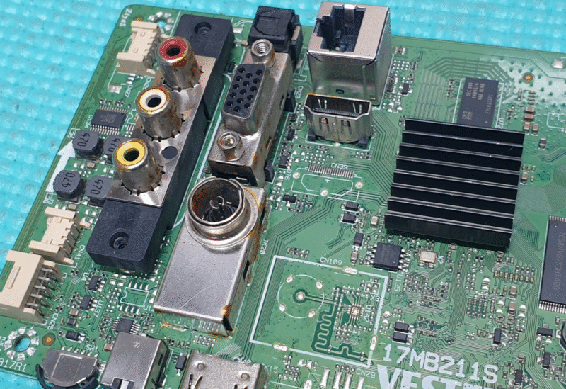 MAIN AV BOARD MB BUSH DLED32HDSA TV VESTEL 17MB211S 23587181 SCREEN:LSC320AN10 - Image 4