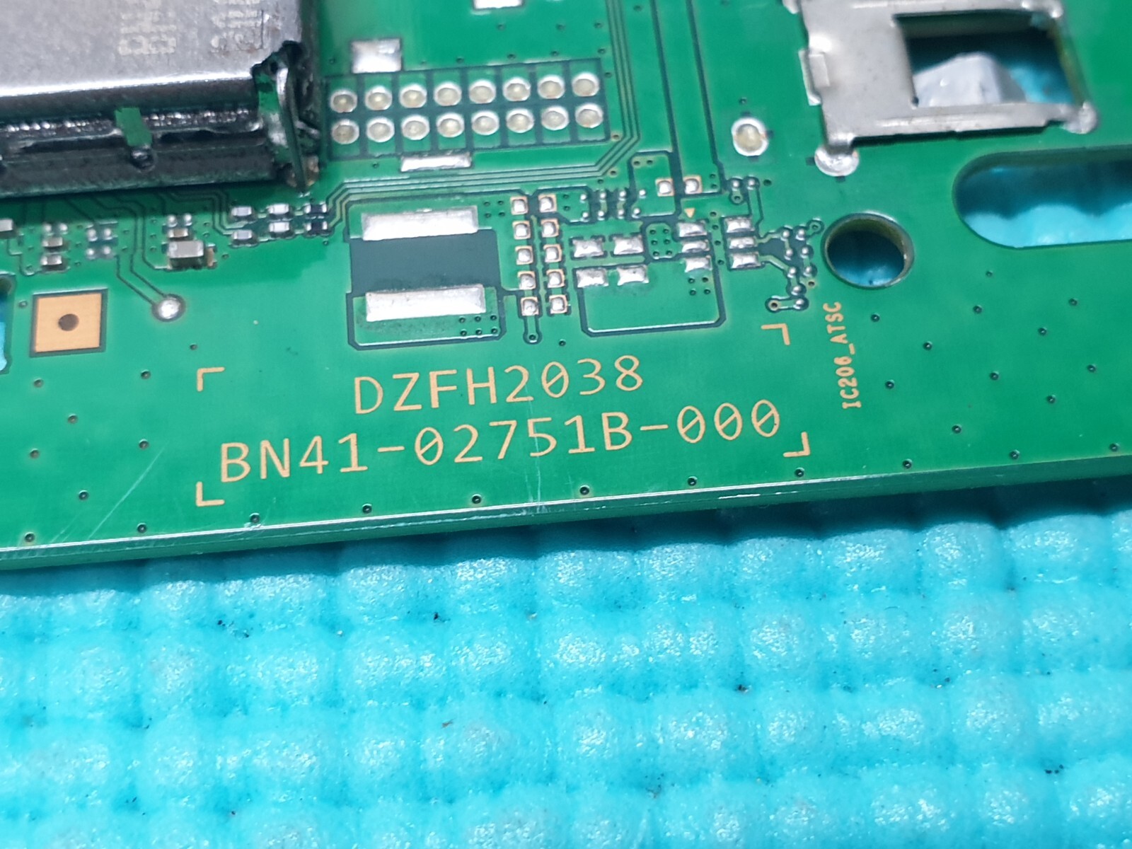 MAIN AV BOARD MB SAMSUNG UE70TU7020K TV BN94-16661P BN41-02751B SCREEN:CC700PV2D - Image 2