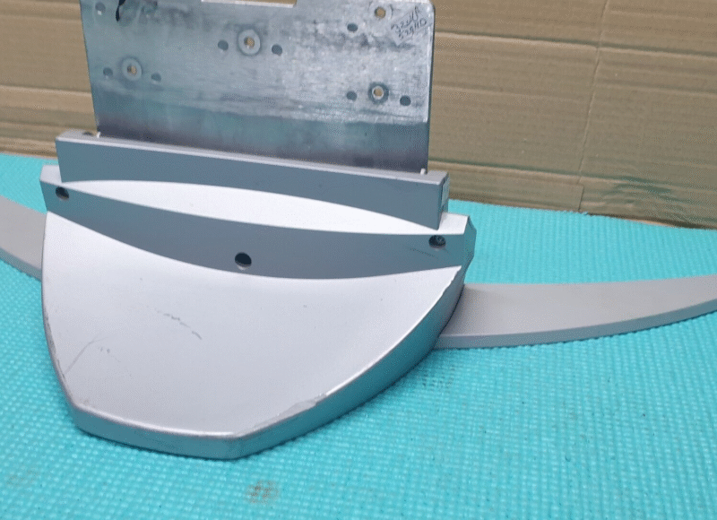 TABLETOP BASE STAND FOR BEKO 32WLA520HD 32WLA530HID TV + SCREWS - Image 3
